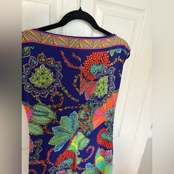 Trina Turk Felena Dress | Bright Floral Jersey Shift | Size 4 - Picture 8 of 10